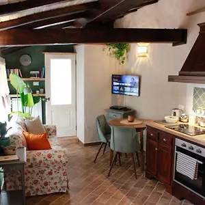 La Casina Di Mezzo - Tiny House Camaiore